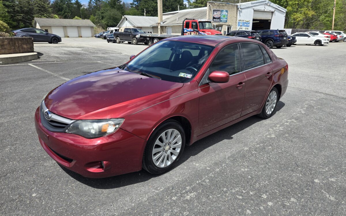 2011 Subaru Impreza — photo 1 of 8
