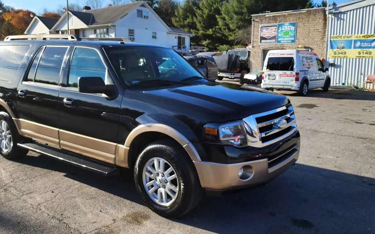 2013 Ford Expedition EL — photo 1 of 14